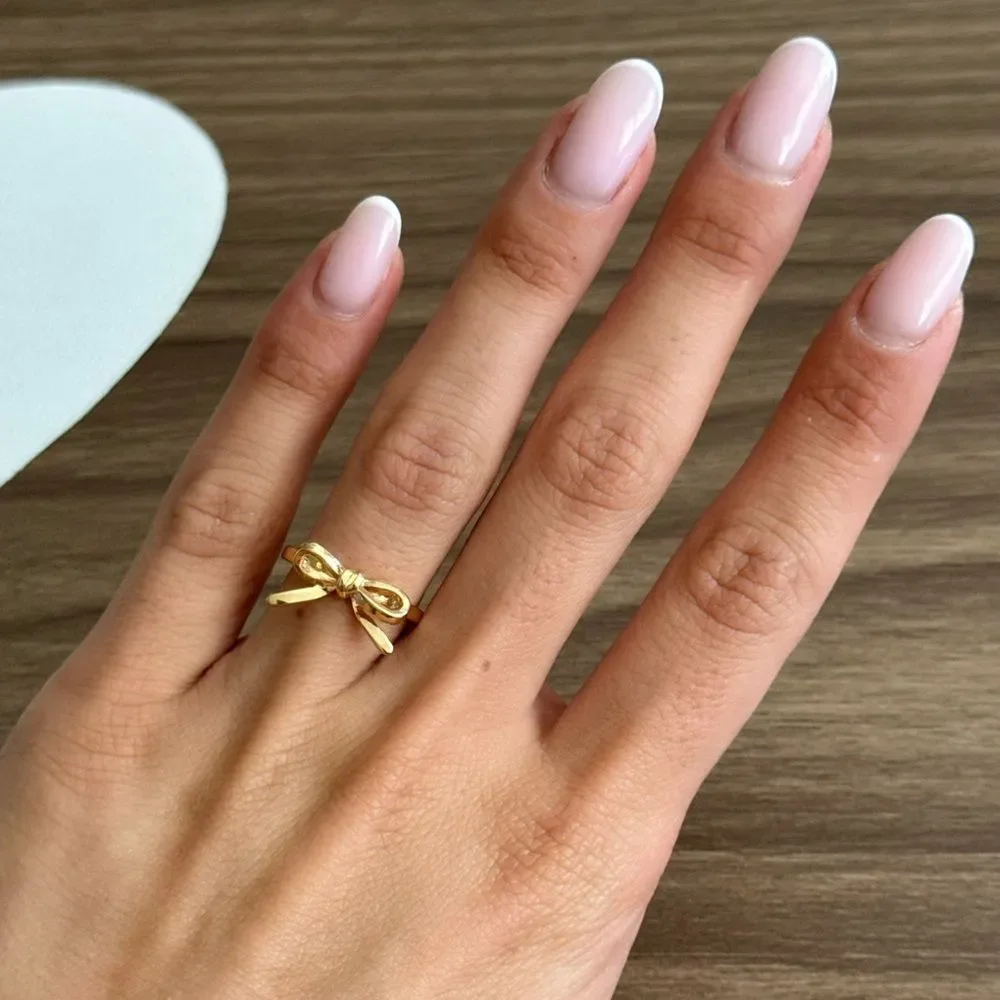 Gold Bow Ring Q28